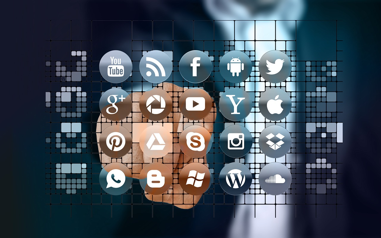 Rozwój aplikacji internetowych: jak skutecznie planować i realizować projekty