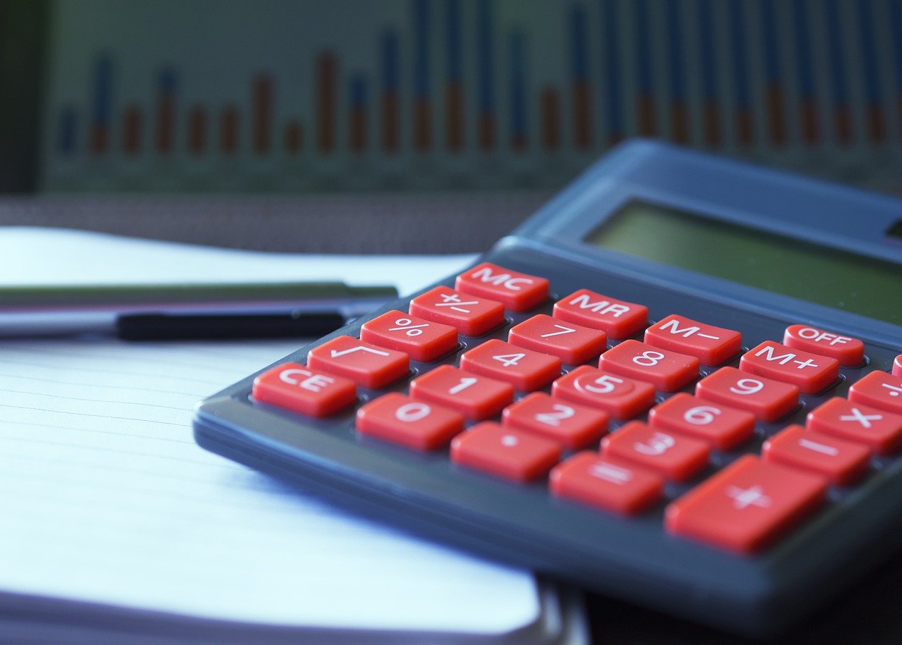 Korzyści z outsourcingu usług księgowych w erze cyfrowej