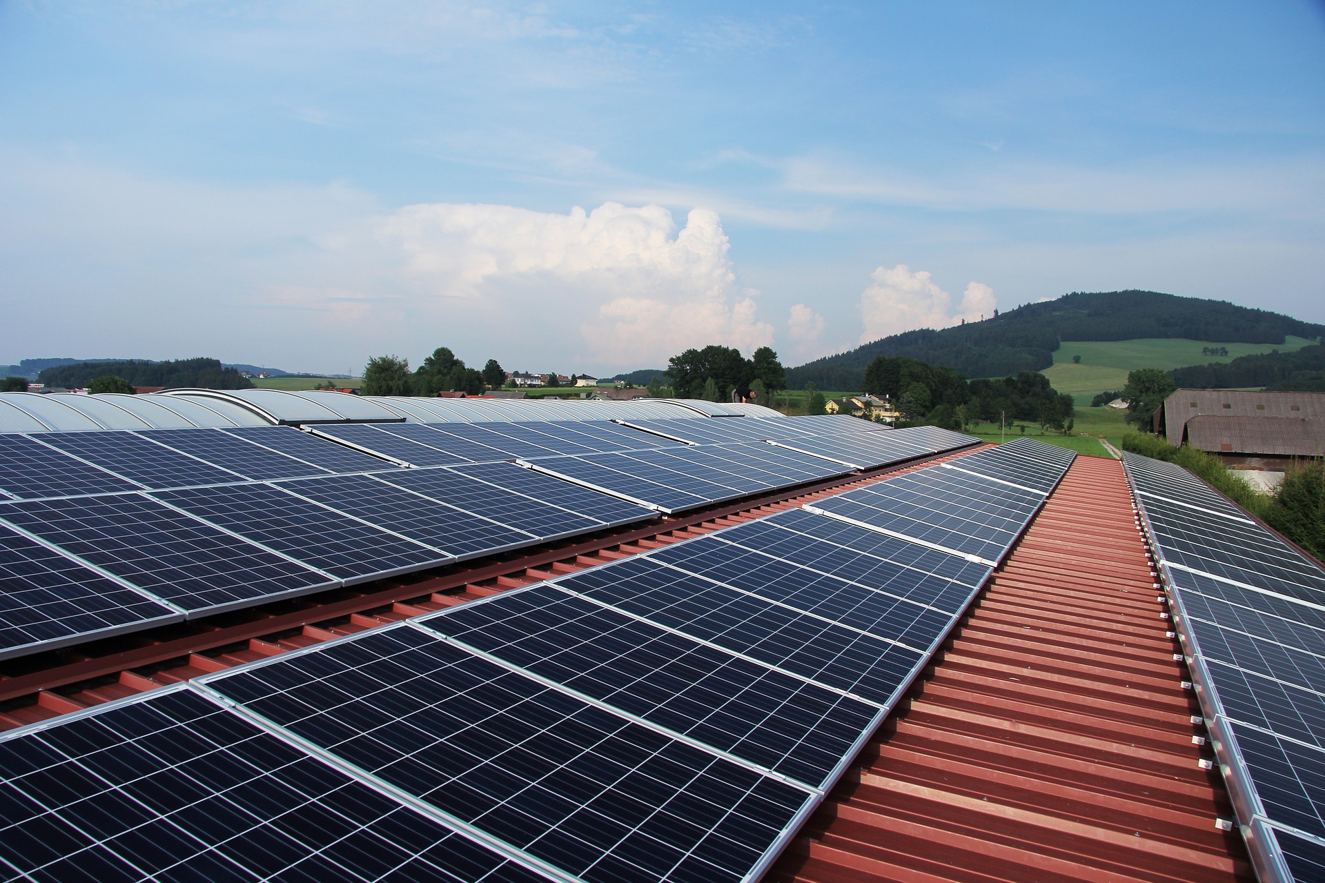 Nowoczesne technologie energii odnawialnej: Przegląd rozwiązań dla użytkowników